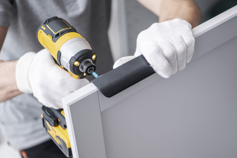 Ko ir vērts zināt par virtuves mēbelēm?