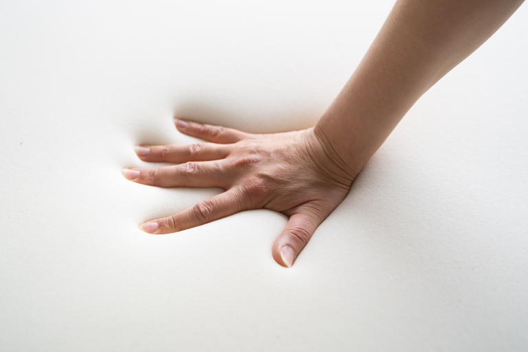 Viskoelastīgās putas